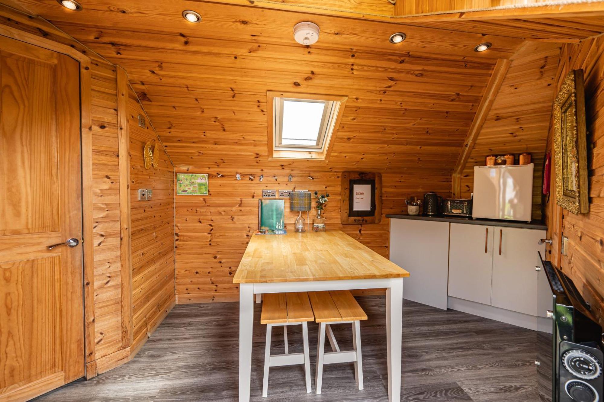 Hotel Delny Glamping And Farm Animals Invergordon Exterior foto