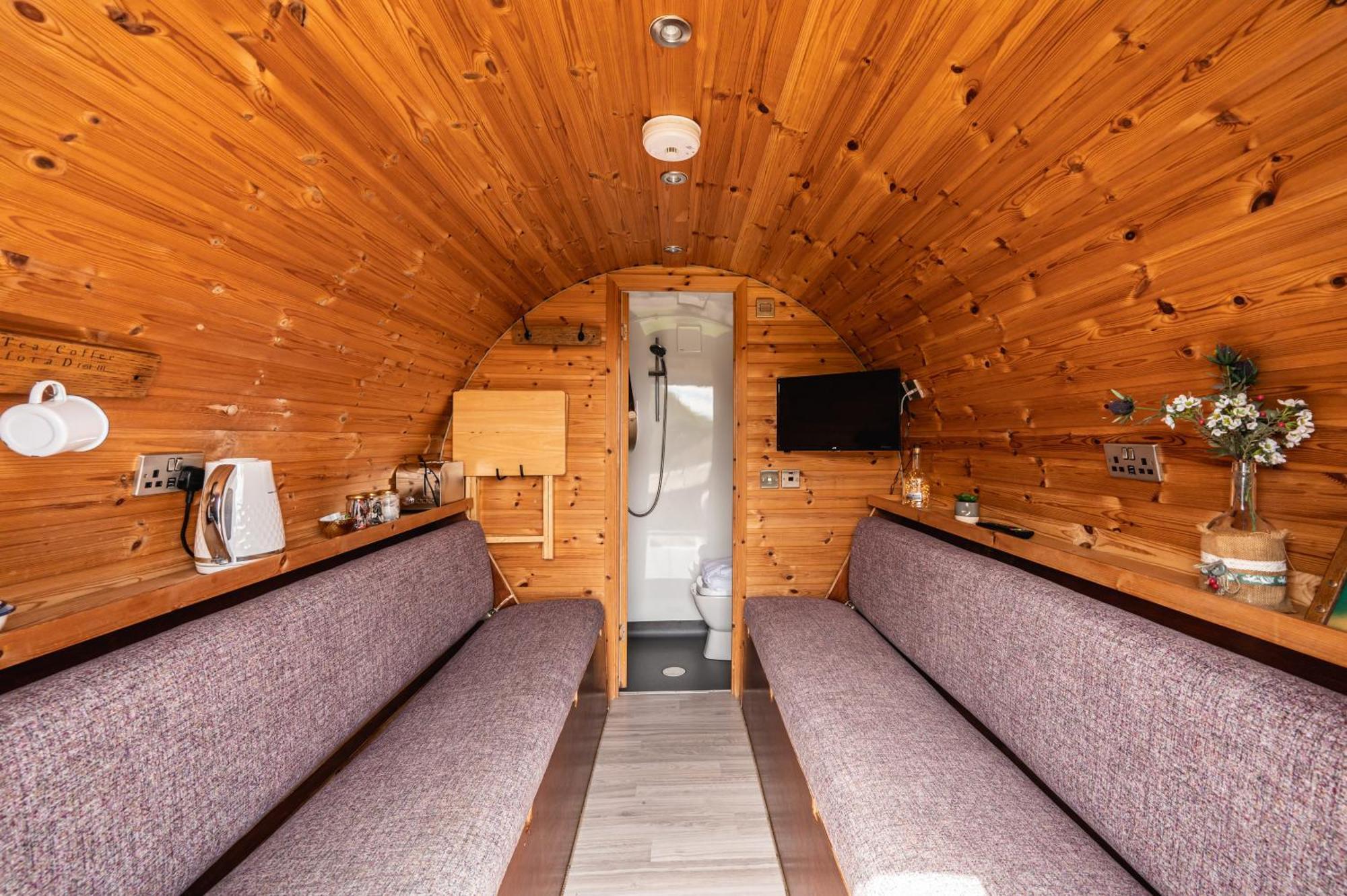 Hotel Delny Glamping And Farm Animals Invergordon Exterior foto
