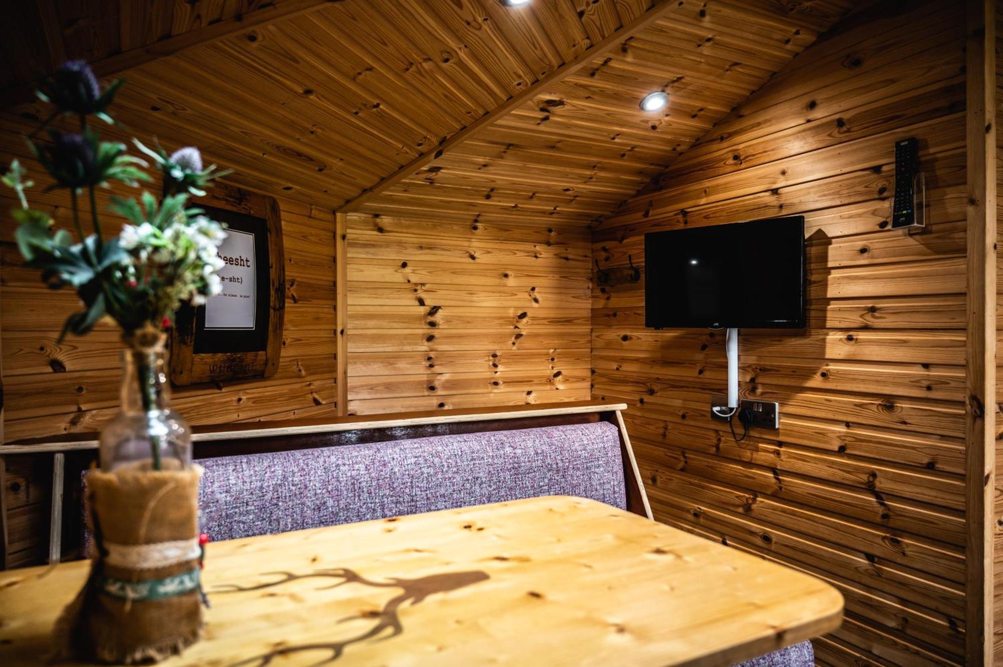 Hotel Delny Glamping And Farm Animals Invergordon Exterior foto